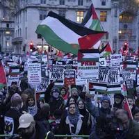 حامیان فلسطین مقابل ساختمان پارلمان انگلیس تجمع کردند