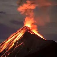فوران آتشفشان روآنگ در اندونزی