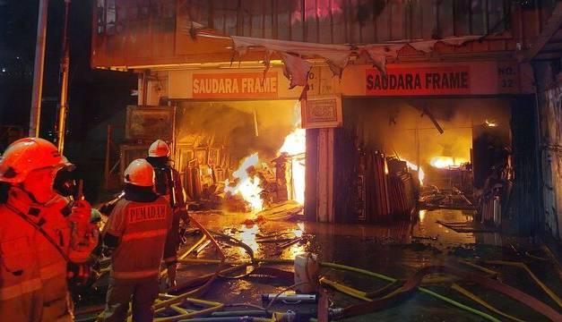 آتش سوزی در پایتخت اندونزی 7 کشته برجای گذاشت
