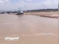گرفتارشدن یک خاور در طغیان رودخانه مهرستان