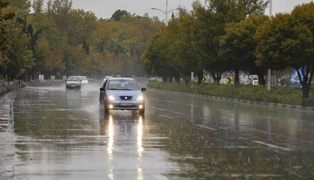 رگبار باران و رعدوبرق در راه آذربایجان غربی