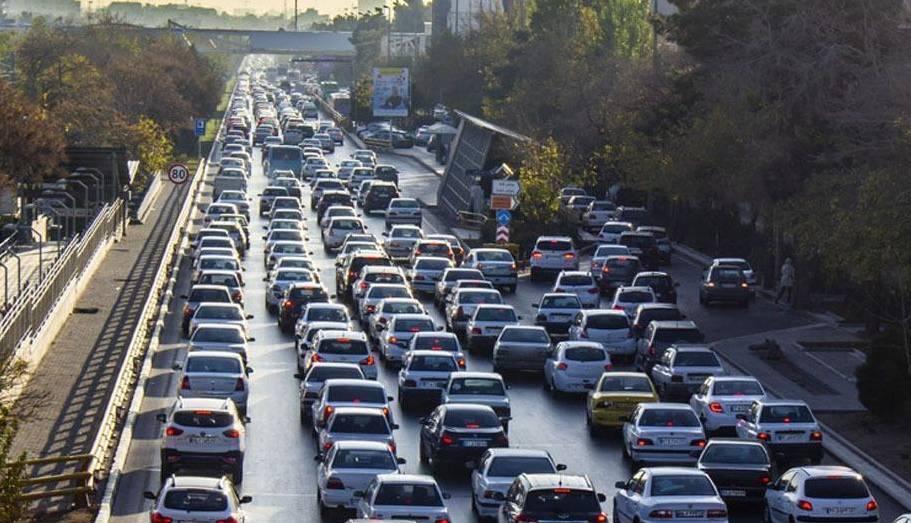 ترافیک سنگین در بزرگراه‌ها و هسته مرکزی شهر مشهد