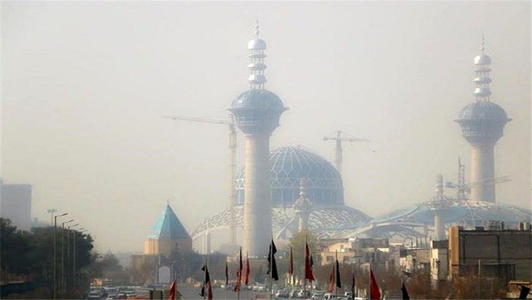 کیفیت هوای اصفهان ناسالم برای گروه‌های حساس